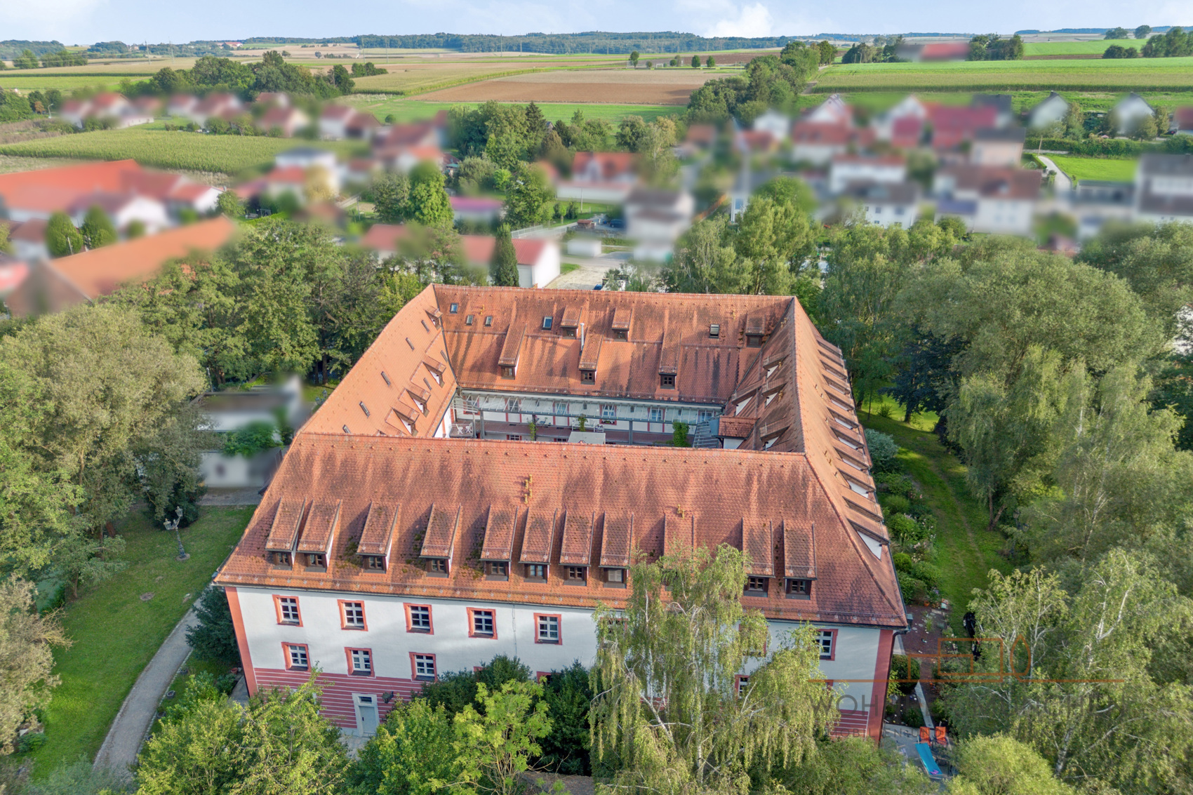 Rarität im Raum Regensburg 2-Zimmer-Erdgeschosswohnung im historischen Wasserschloss Gebelkofen, 93083 Obertraubling / Gebelkofen, Erdgeschosswohnung